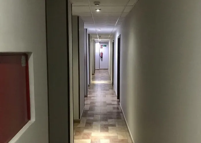 Ξενοδοχείο Cervantes 2*